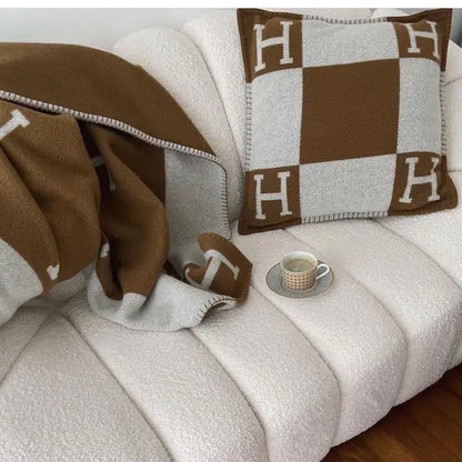 Luxury H Blanket & Pillows - WanderMart Co.