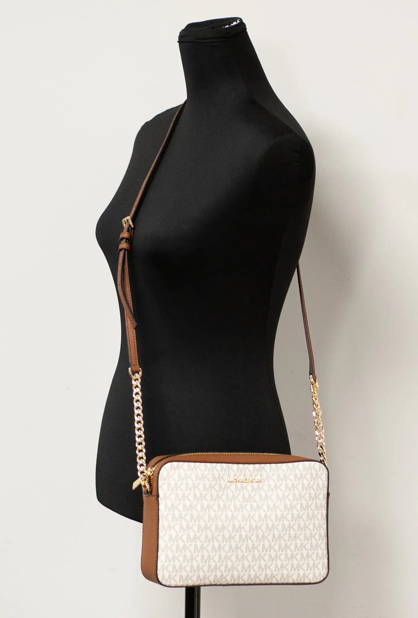 Michael Kors Jet Set Large East West Vanilla Leather Crossbody Bag Handbag - WanderMart Co.