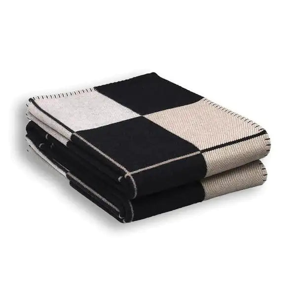 Luxury H Blanket & Pillows - WanderMart Co.