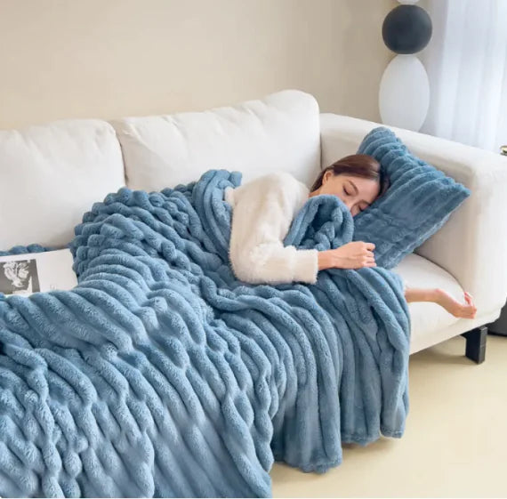 Soft Wind Bubble Velvet Blanket - WanderMart Co.