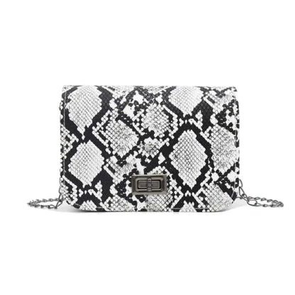 Alice Clutch - WanderMart Co.