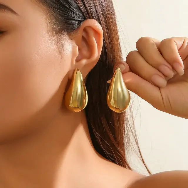 Droplet Dazzle Earrings - WanderMart Co.