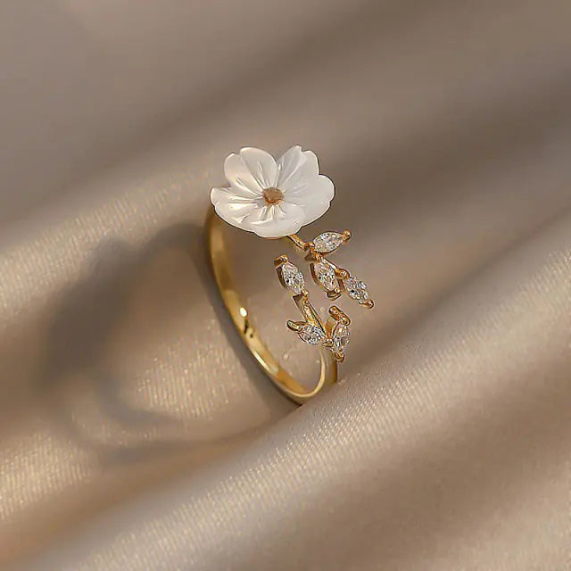 White Shell Flower Opening Rings - WanderMart Co.