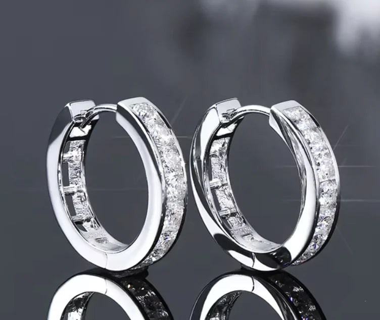 IOGOU 2.5mm Moissanite Hoop Earrings – Classic D Color Sterling Silver Jewelry for Men and Women - WanderMart Co.