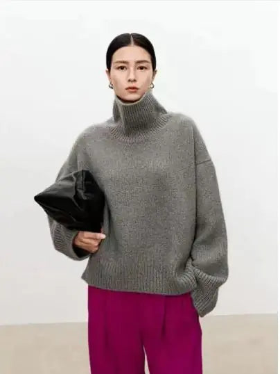 Woman's Cashmere Turtleneck Sweater - WanderMart Co.