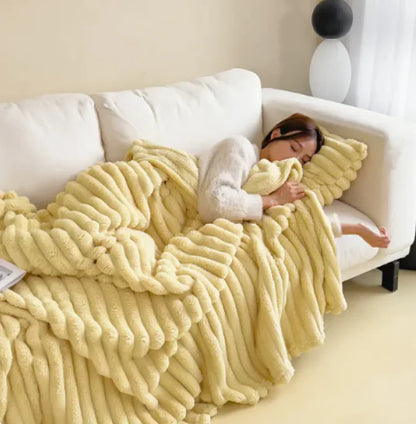 Soft Wind Bubble Velvet Blanket - WanderMart Co.