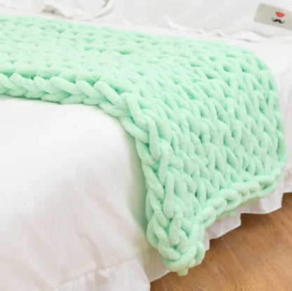 Chunky Knitted Blanket - WanderMart Co.