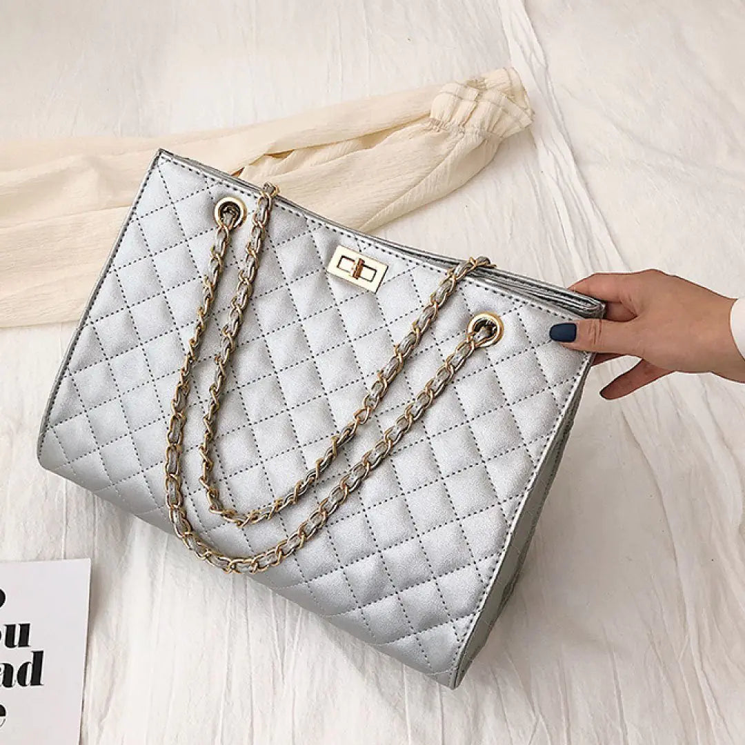 Quilted Shoulder Bag - WanderMart Co.